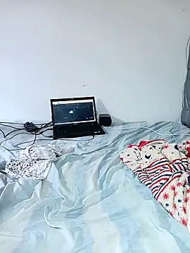 safiya  emira online show from 04-09-26, 03:28