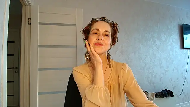 LioraWeiss online show from 04-28-26, 10:31