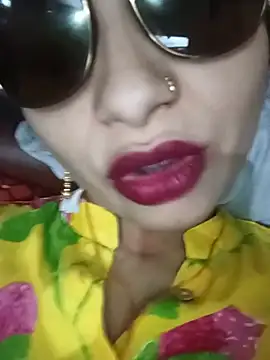 Rashmika Mandana online show from 05-18-26, 02:40