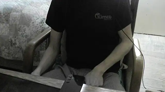 Snapshot of FiSTALiTY chatting on 03-09-26, 08:29 FiSTALiTY online show from 03-09-26, 08:29