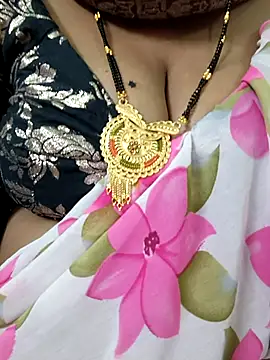 Sofiaa 09 online show from 03-01-26, 05:15