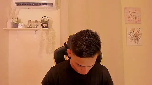 sexy andres01 online show from 03-13-26, 05:03