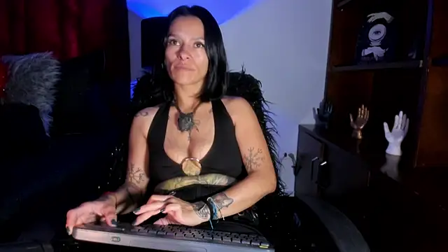 Amelie Blake online show from 03-12-26, 11:49