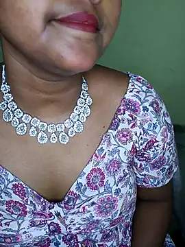 MISS MADHURIBABY online show from 04-25-26, 06:49