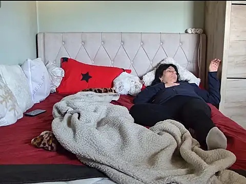 tess1980 online show from 03-03-26, 08:42