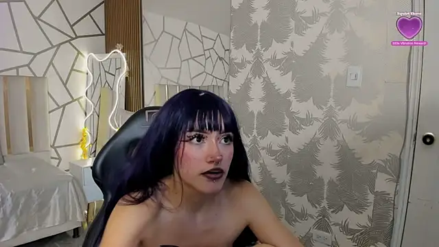 Cloee tay1 online show from 04-25-26, 12:02