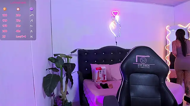 LINDSAY TAY online show from 04-27-26, 03:26