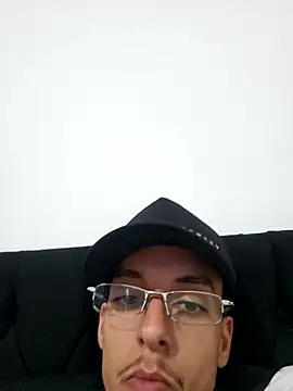 Snapshot of jhowbala chatting on 03-11-26, 07:53 jhowbala online show from 03-11-26, 07:53