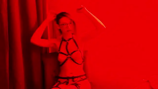Snapshot of SweetAnnaX chatting on 06-14-26, 11:29 SweetAnnaX online show from 06-14-26, 11:29