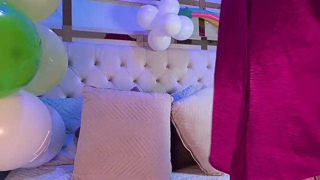 kamilla rossi online show from 03-16-26, 07:18