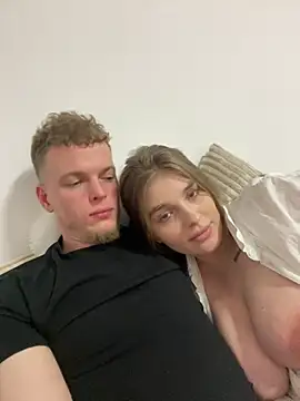 Snapshot of Dencchikk22 chatting on 03-16-26, 11:09 Dencchikk22 online show from 03-16-26, 11:09