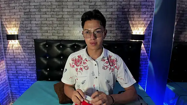 Lian Prince online show from 03-10-26, 07:19