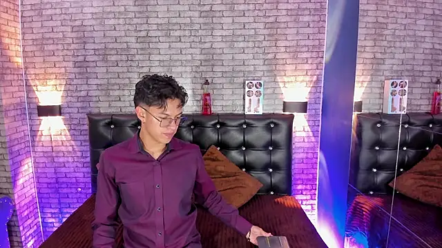 Lian Prince online show from 03-12-26, 07:31