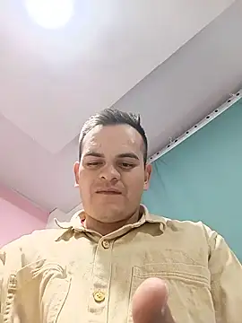 Edwin Q online show from 06-21-26, 03:42