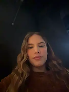 MiluRossee online show from 04-17-26, 04:26