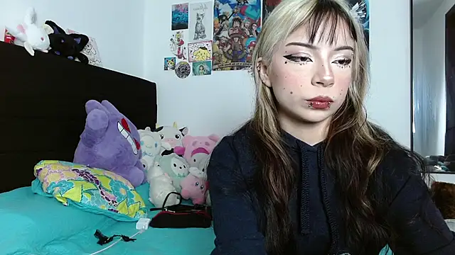 cinnamongirlgm0 online show from 03-20-26, 12:59