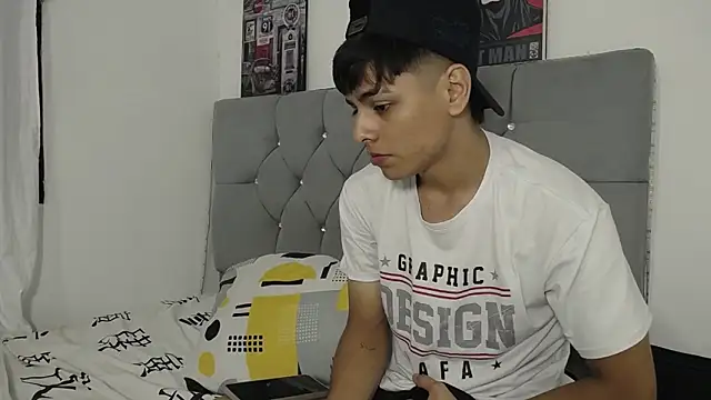 Logan Jhonson19 online show from 04-16-26, 03:51