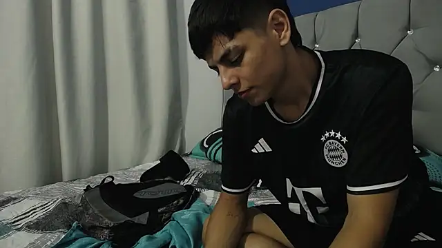 Logan Jhonson19 online show from 04-22-26, 04:04