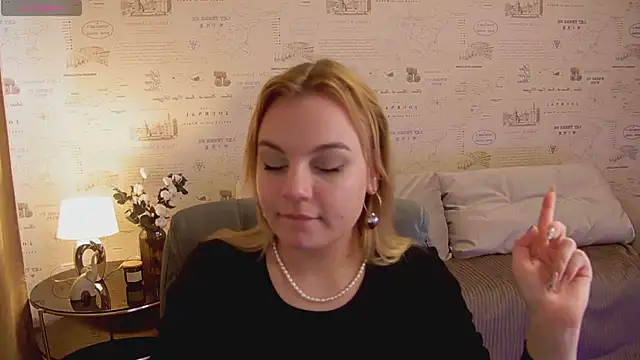 Glow Margo online show from 05-06-26, 03:02