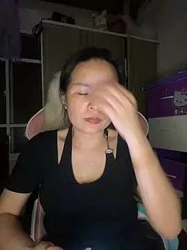 Ivy Trix2 online show from 05-04-26, 02:57