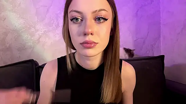 Rosalielue online show from 04-23-26, 08:00