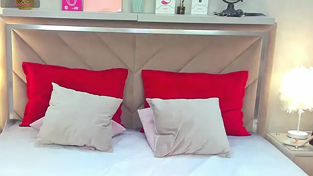 Snapshot of MelissaXNaughty chatting on 03-05-26, 02:07 MelissaXNaughty online show from 03-05-26, 02:07