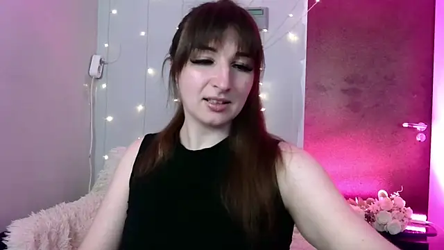 Birdie Kiss online show from 06-08-26, 07:47