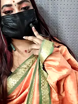 Snapshot of Cutie_Nila chatting on 06-09-26, 05:30 Cutie Nila online show from 06-09-26, 05:30