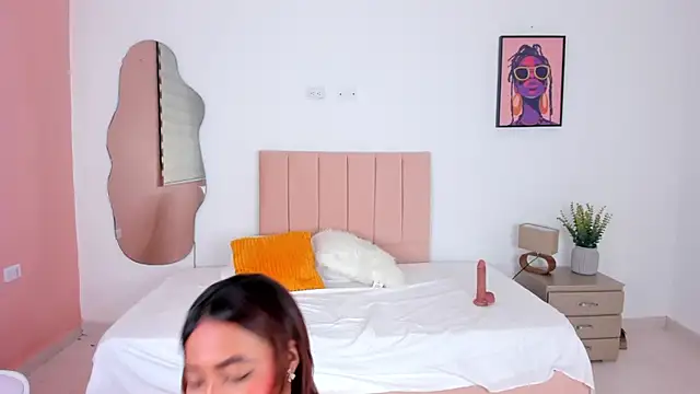 zenndaya   online show from 04-18-26, 03:32