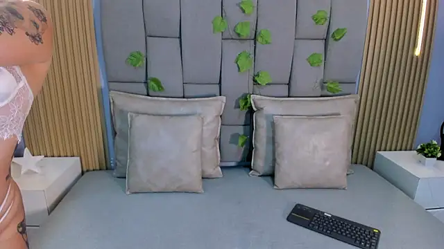 ValeriaRose  online show from 03-04-26, 11:38