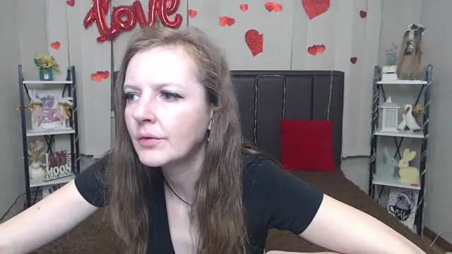 Snapshot of MeganPirs chatting on 04-22-26, 05:36 MeganPirs online show from 04-22-26, 05:36