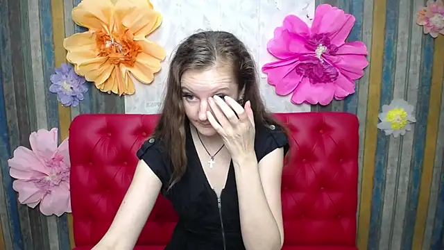 Snapshot of MeganPirs chatting on 05-11-26, 02:45 MeganPirs online show from 05-11-26, 02:45