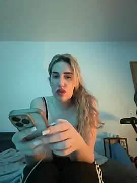 JuliaPrivat online show from 03-04-26, 09:10