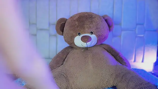 AgathaUwuDoll online show from 04-25-26, 08:28