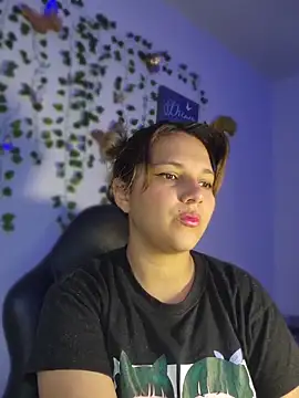 aurora bela online show from 04-26-26, 06:00