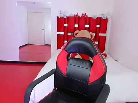 mia rouse11 online show from 03-12-26, 11:55