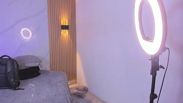 Miss ElektraNova online show from 03-21-26, 03:44