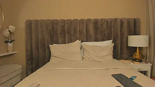 SofiBaez online show from 04-25-26, 12:35