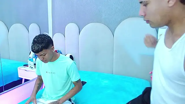 party duo boys online show from 03-10-26, 04:06