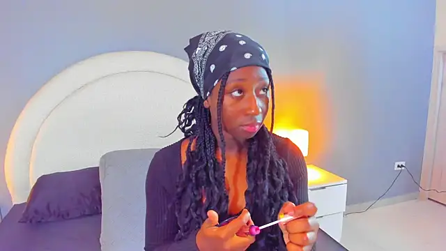 zoepinkett online show from 02-28-26, 03:40