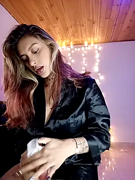 Snapshot of agathamoont chatting on 03-07-26, 02:36 agathamoont online show from 03-07-26, 02:36