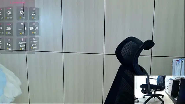 Snapshot of zhen-68 chatting on 05-04-26, 03:35 zhen-68 online show from 05-04-26, 03:35