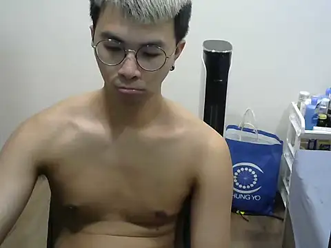 silverwolfwoof online show from 05-08-26, 04:34