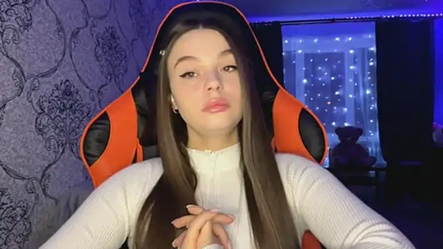 Snapshot of AkikoAnkrom chatting on 03-02-26, 04:47 AkikoAnkrom online show from 03-02-26, 04:47