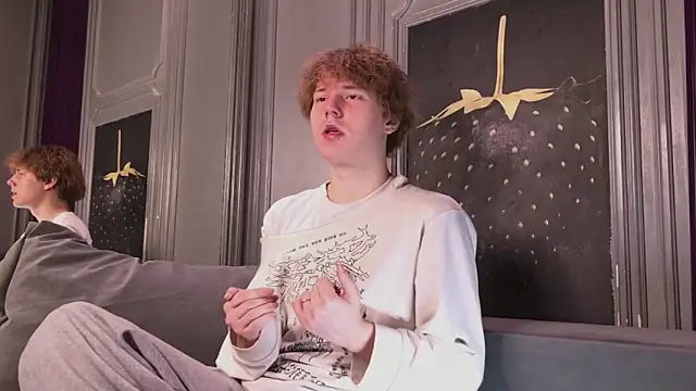 Snapshot of Mickey_Hawk chatting on 03-09-26, 04:00 Mickey Hawk online show from 03-09-26, 04:00