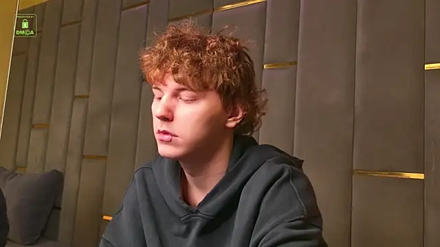 Snapshot of Mickey_Hawk chatting on 04-07-26, 10:26 Mickey Hawk online show from 04-07-26, 10:26