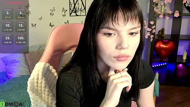 Snapshot of JanetCensley chatting on 05-02-26, 08:08 JanetCensley online show from 05-02-26, 08:08