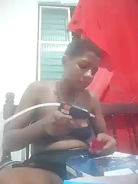 Snapshot of rakeliii chatting on 03-12-26, 06:08 rakeliii online show from 03-12-26, 06:08