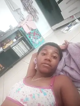 Snapshot of rakeliii chatting on 03-28-26, 05:23 rakeliii online show from 03-28-26, 05:23