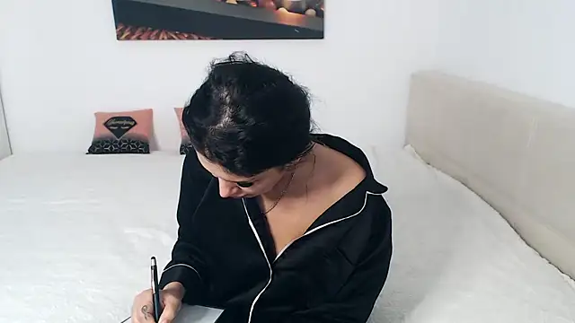 NickyHotXO online show from 03-17-26, 05:00